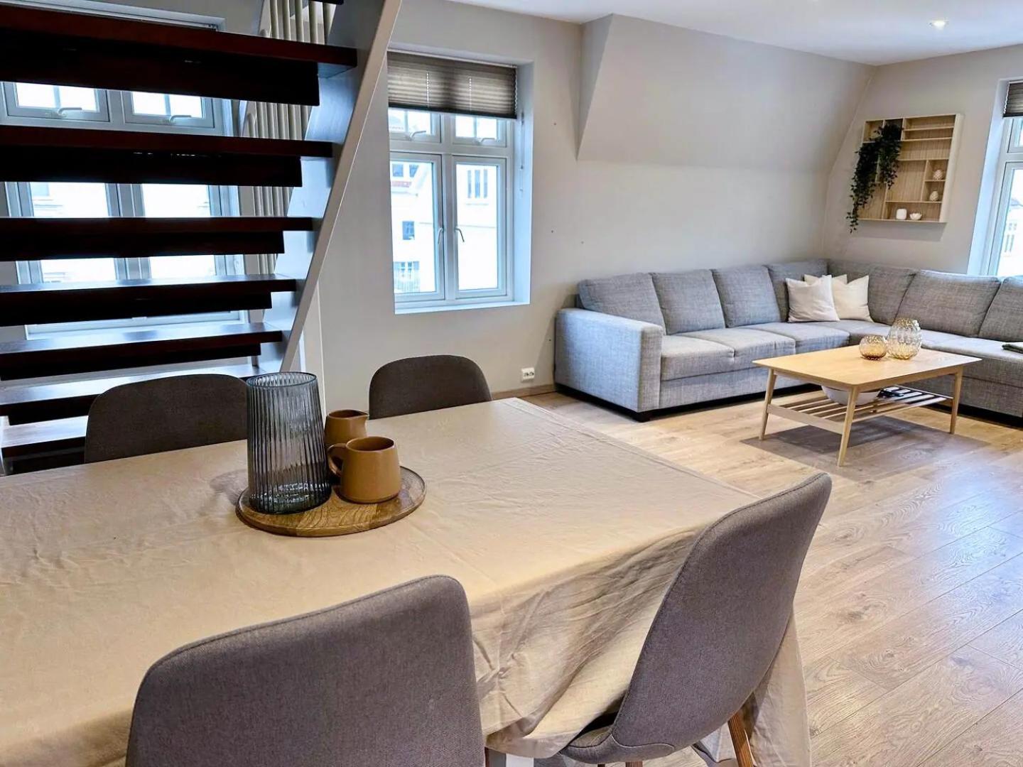 Stylish & Bright Penthouse - Office - 5 Star Location! Apartment Egersund Exterior photo